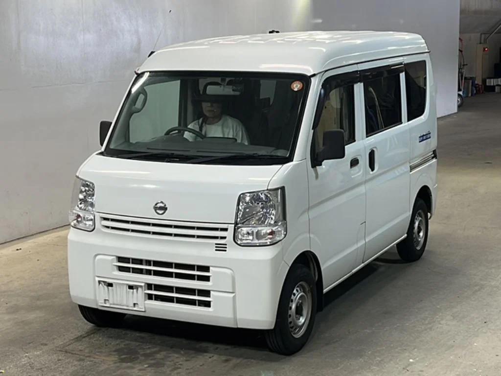 Nissan NV100 Clipper DR17V 2020